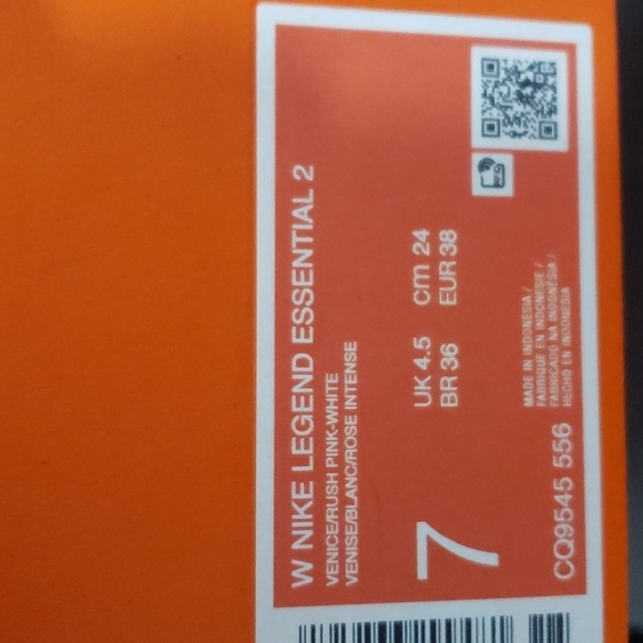 New Nike Legend Essential Womens Sneakers Size 7 Casual Everyday Walking Comfort - Picture 9 of 9